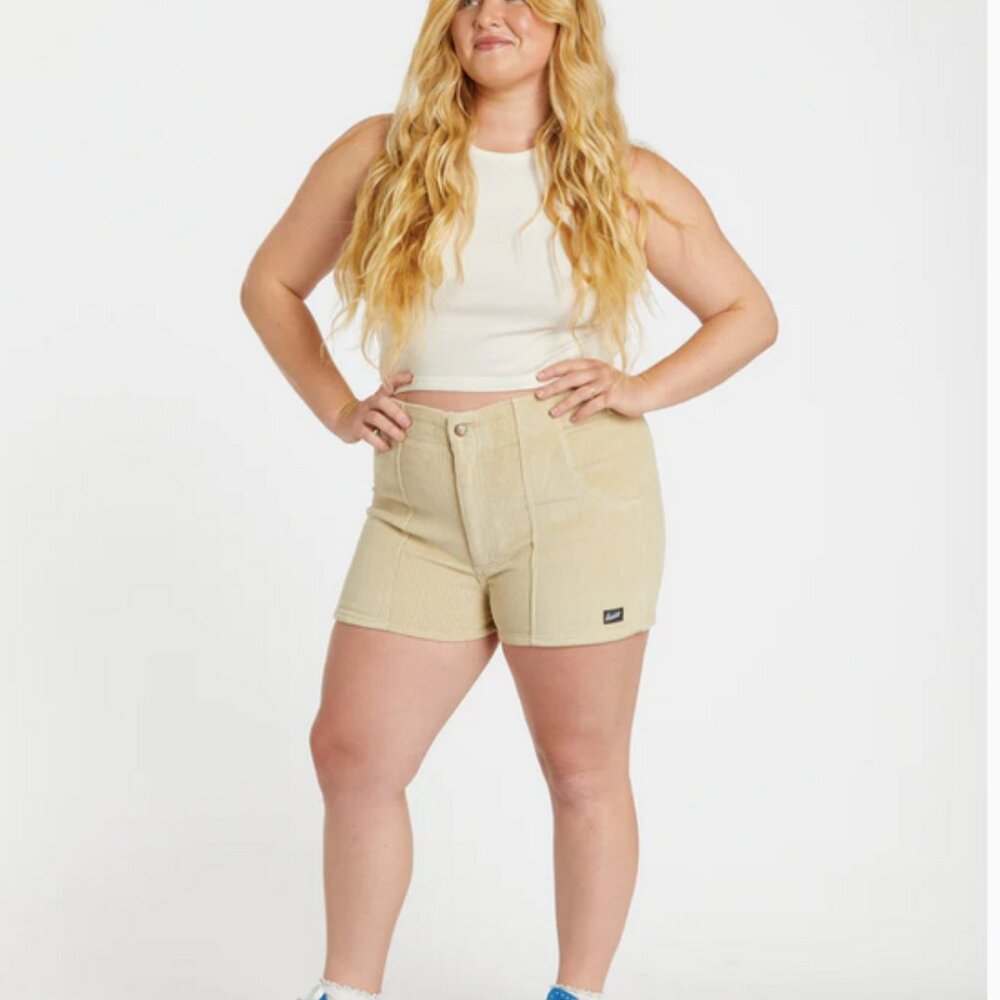 Hammies NWT 28, Sand